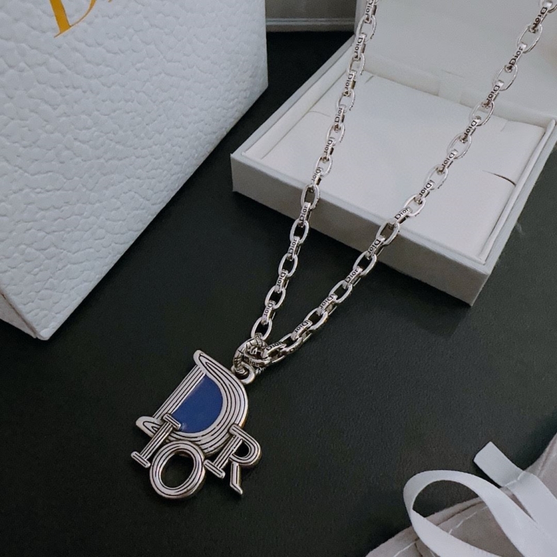 chr1st1an D10r necklaces